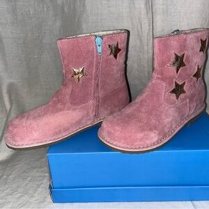 Mini Boden suede pink boots with stars.  Faux fur lined.  Never worn.  Size 2